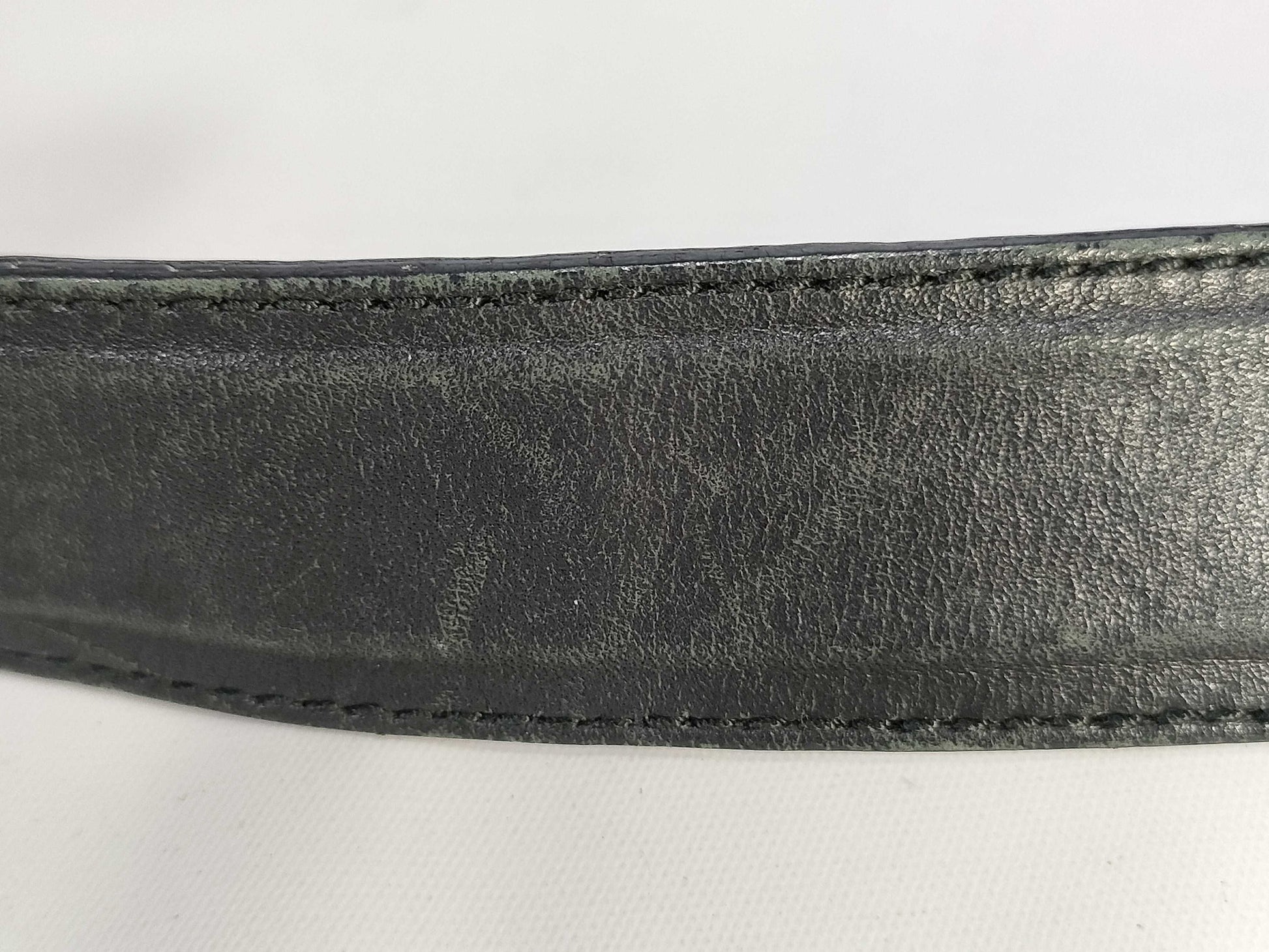 Salvatore Ferragamo Vara Canvas One-Shoulder Shoulder Bag