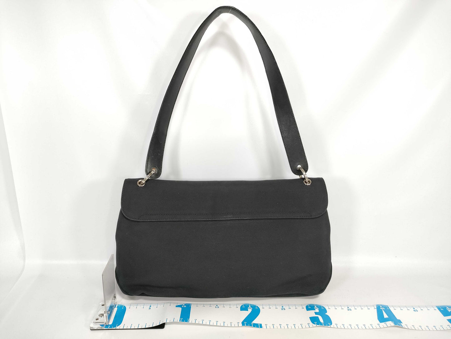 Salvatore Ferragamo Vara Canvas One-Shoulder Shoulder Bag