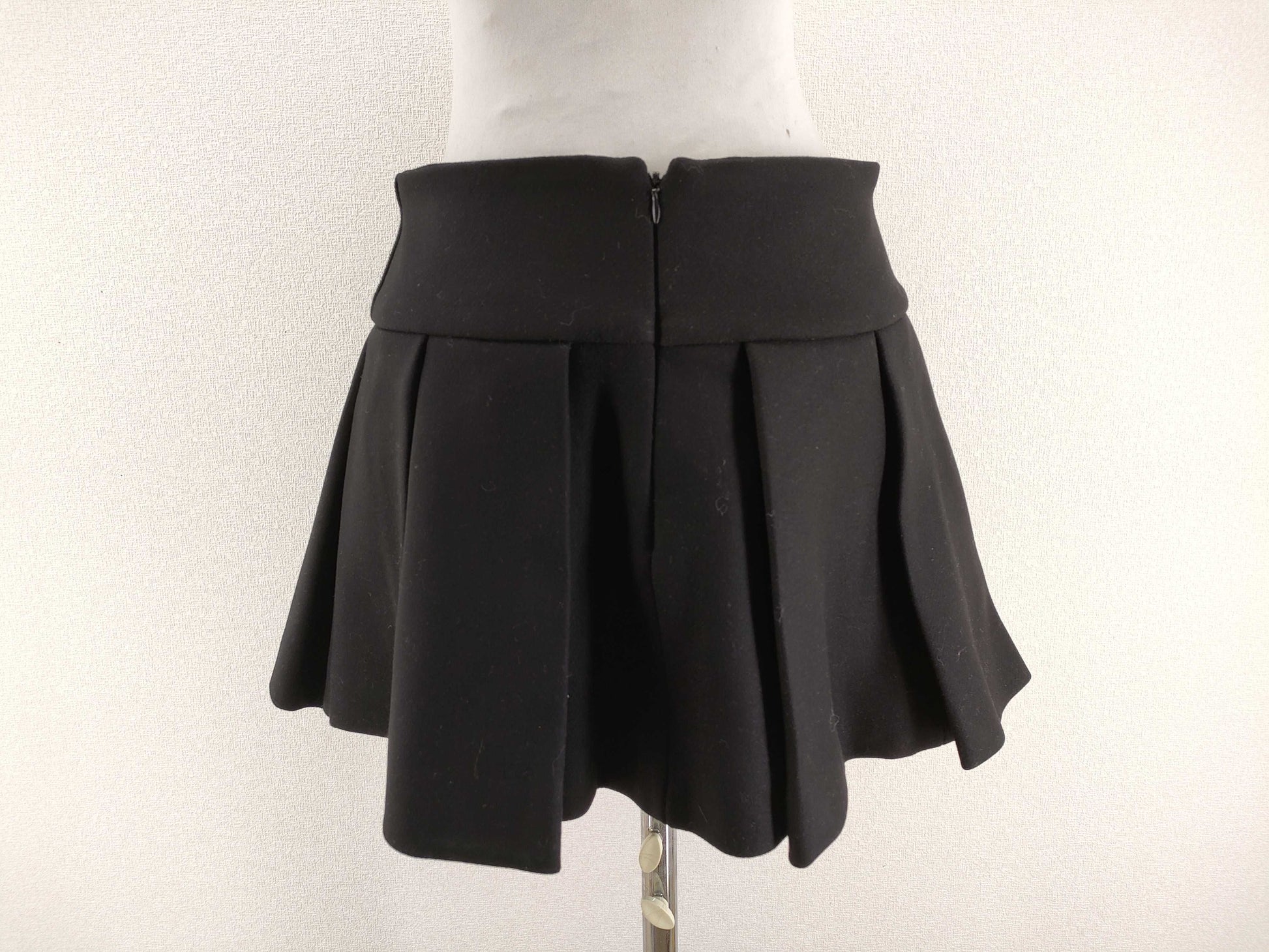 Patou Skirt, Size 36, Wool, Black Skirt