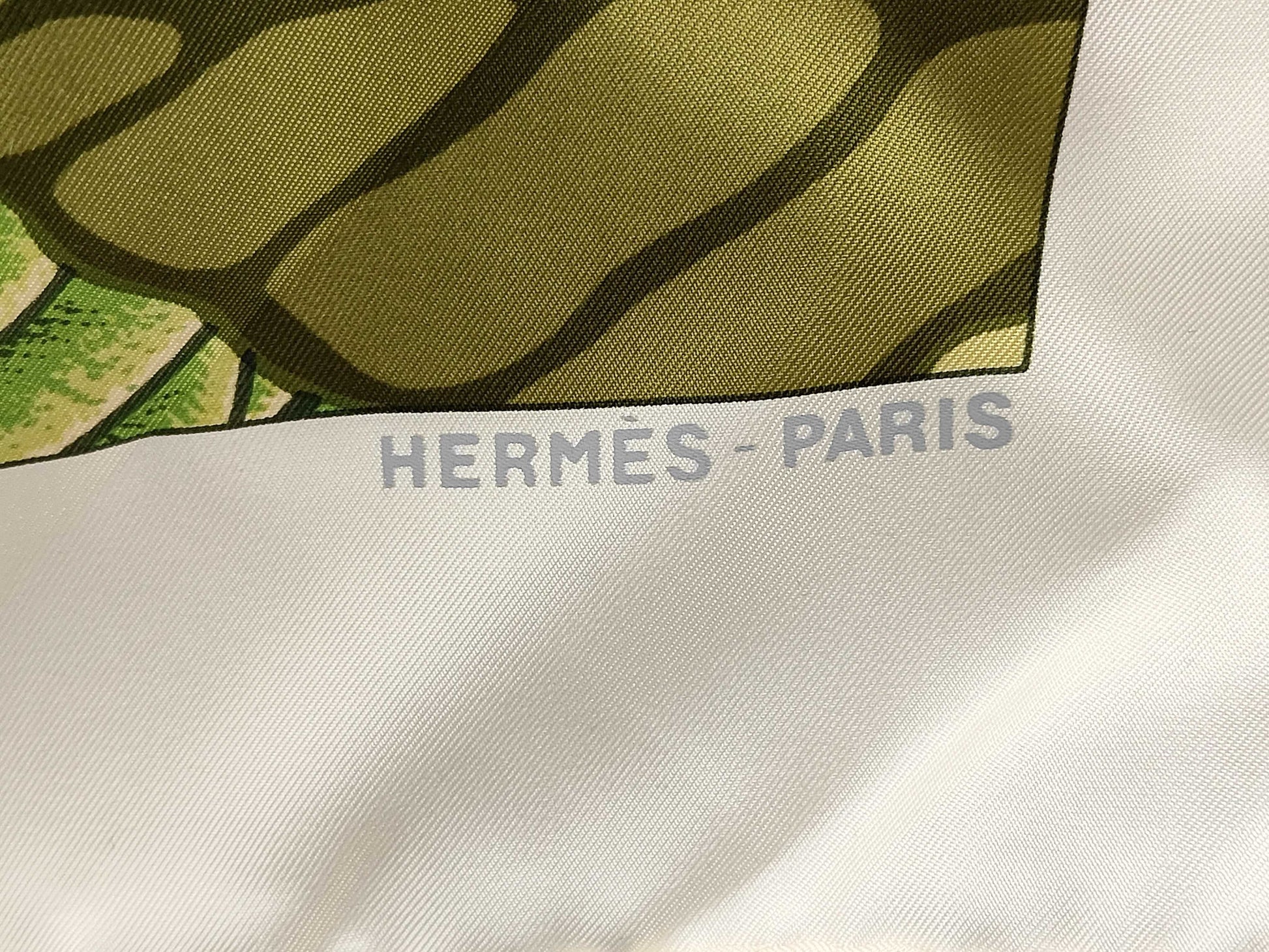 HERMES scarf