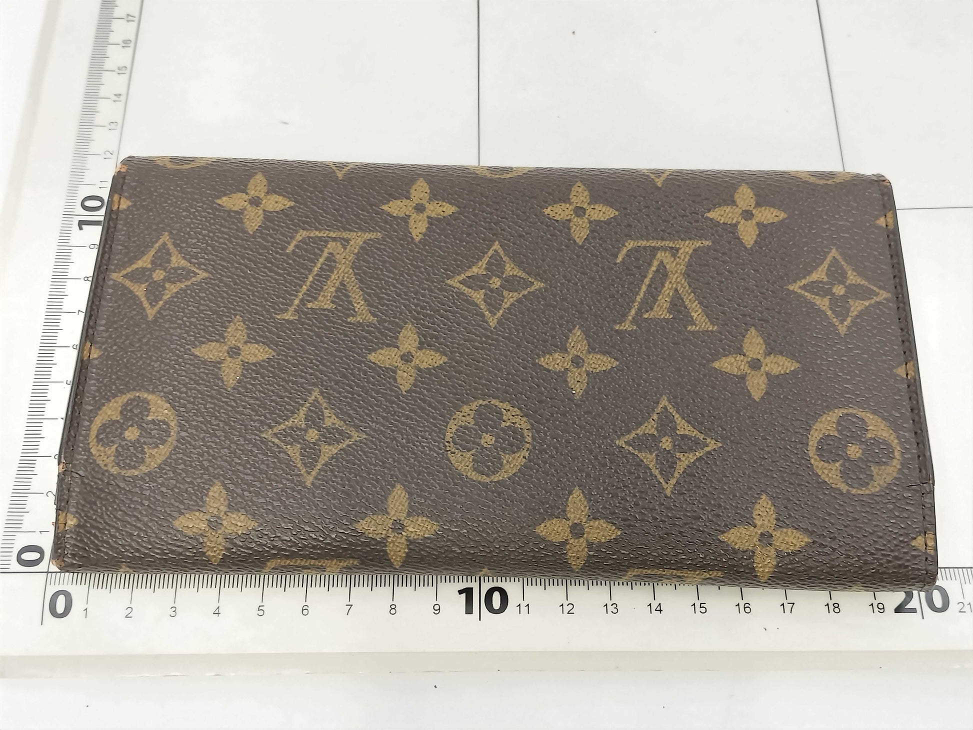 LOUIS VUITTON Louis Vuitton wallet
