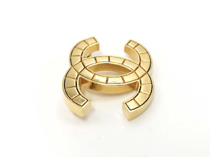CHANEL brooch