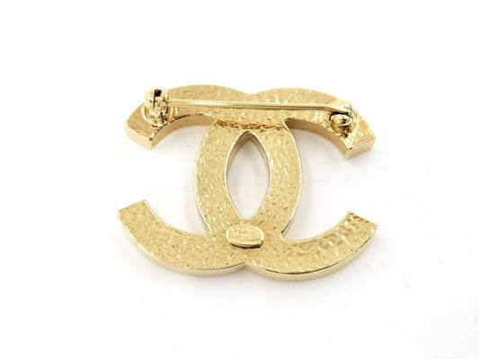 CHANEL brooch