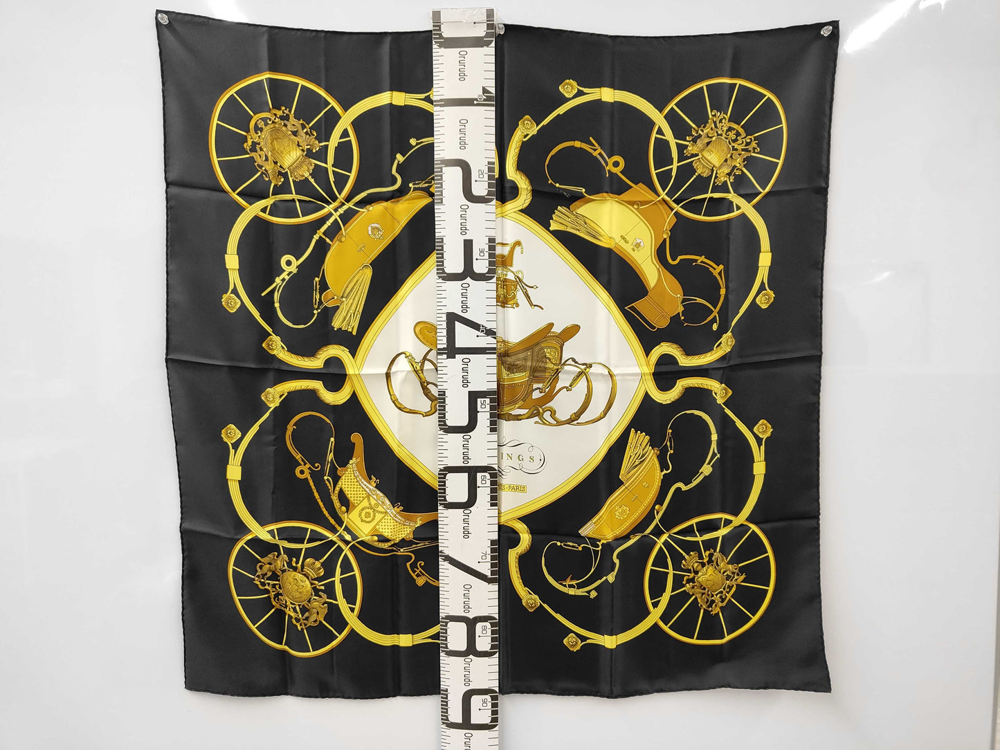HERMES scarf