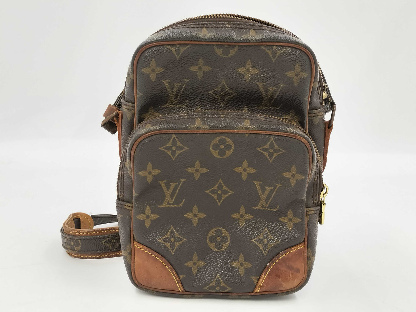LOUIS VUITTON Shoulder Bag Bag