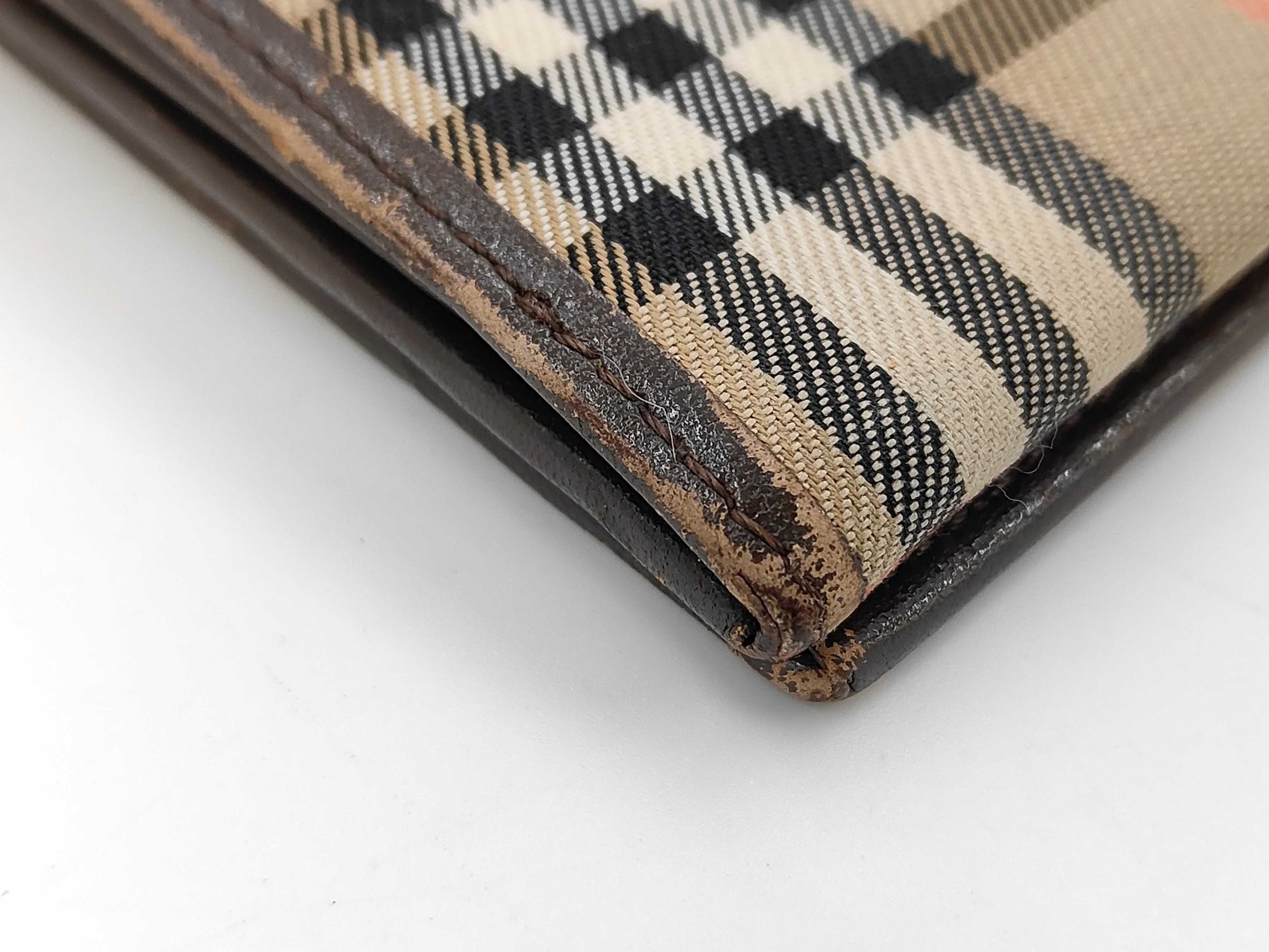 Burberry wallet