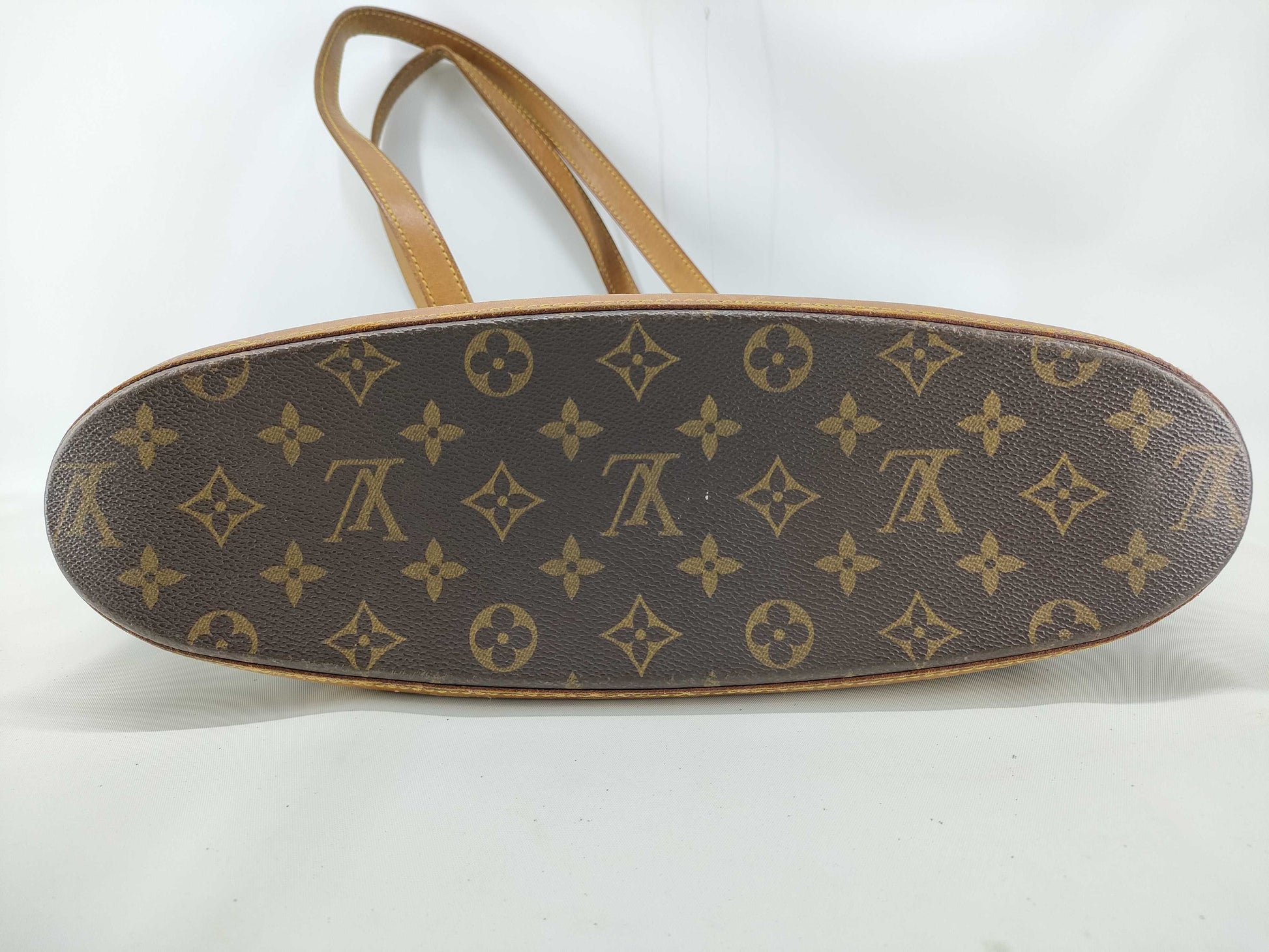 LOUIS VUITTON Monogram Louis Vuitton Babylon Tote Bag