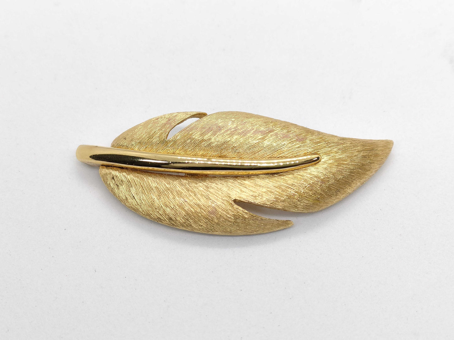 GIVENCHY Brooch