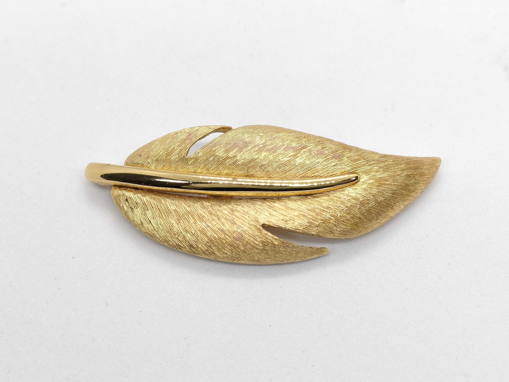 GIVENCHY Brooch