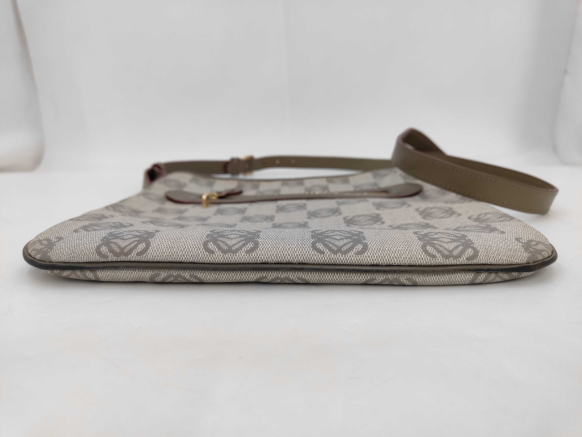 LOEWE LOEWE Anagram Shoulder Bag Shoulder Bag