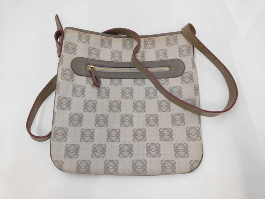 LOEWE LOEWE Anagram Shoulder Bag Shoulder Bag