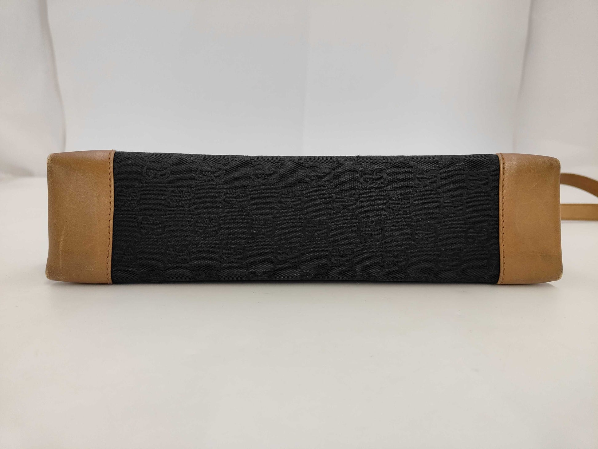 GUCCI GUCCI GG Canvas Shoulder Bag Bag