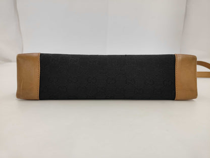 GUCCI GUCCI GG Canvas Shoulder Bag Bag