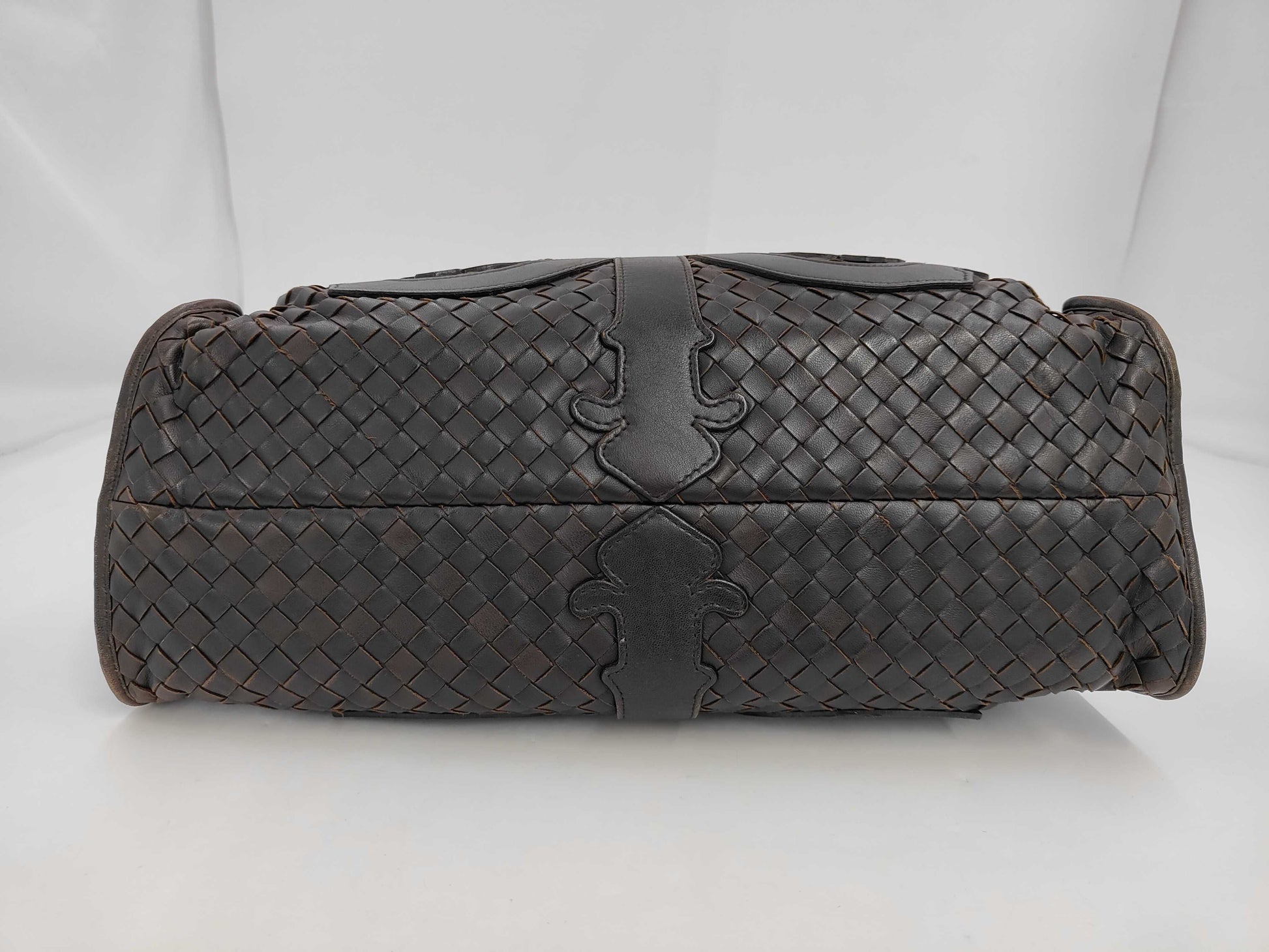 BOTTEGA VENETA BOTTEGA VENETA Bottega Veneta Intrecciato Chain Shoulder Bag