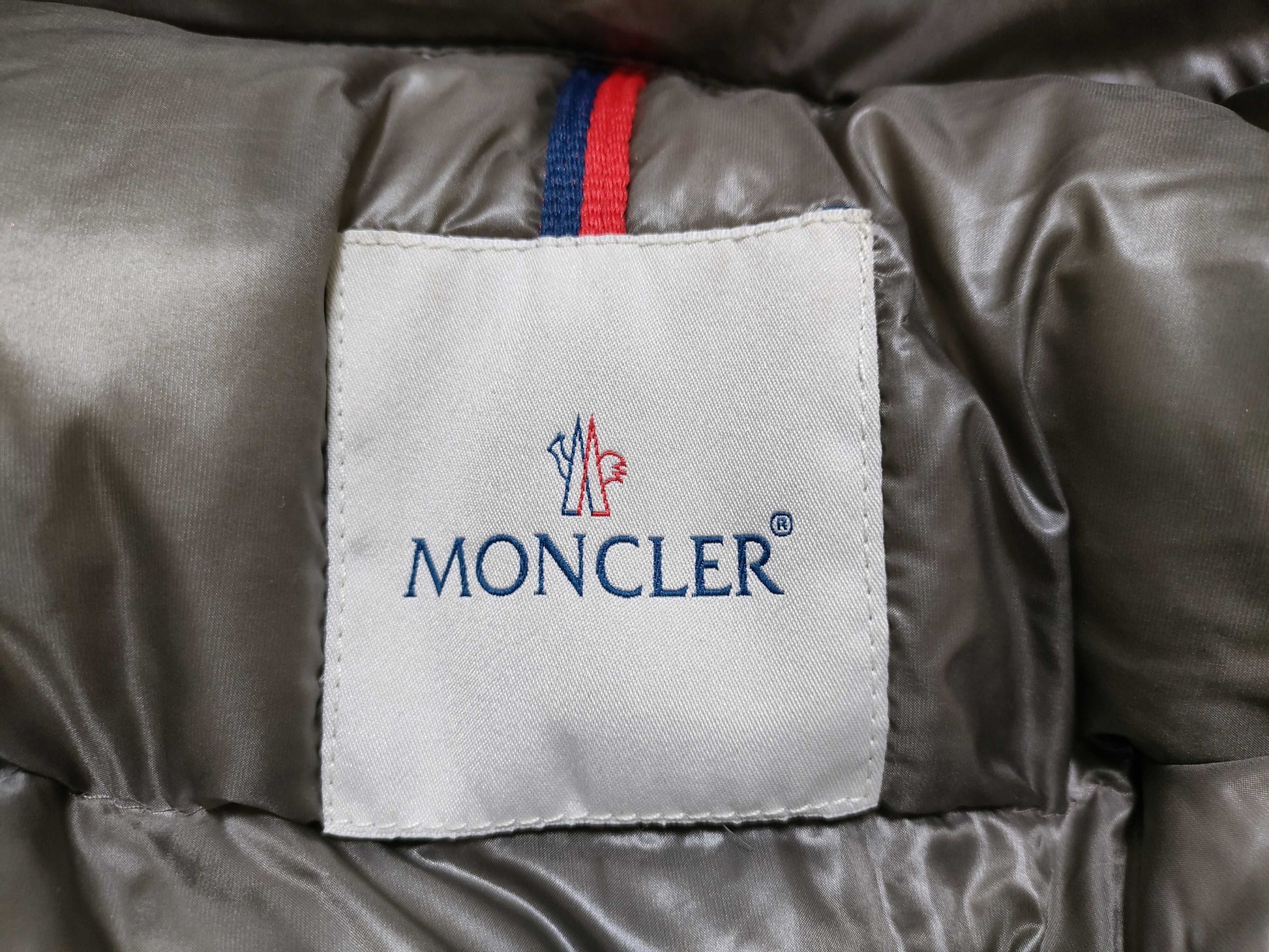 MONCLER BERRE Down Jacket