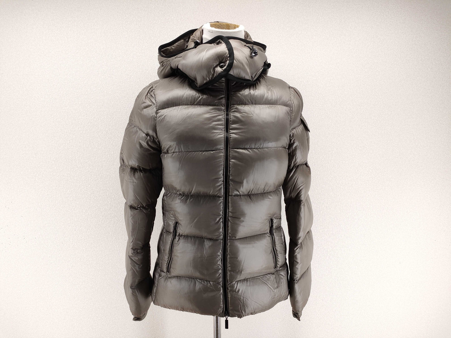 MONCLER BERRE Down Jacket