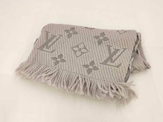 LOUIS VUITTON Echarpe Logomania Scarf