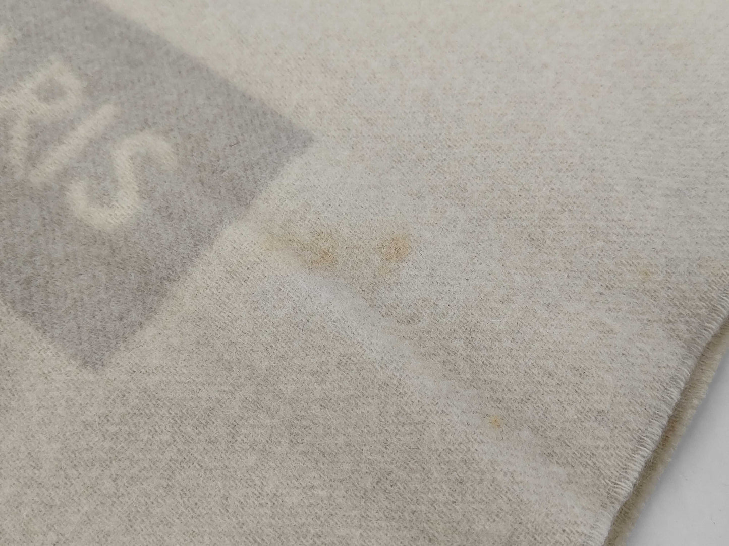 LOUIS VUITTON Echarpe Baroda Scarf