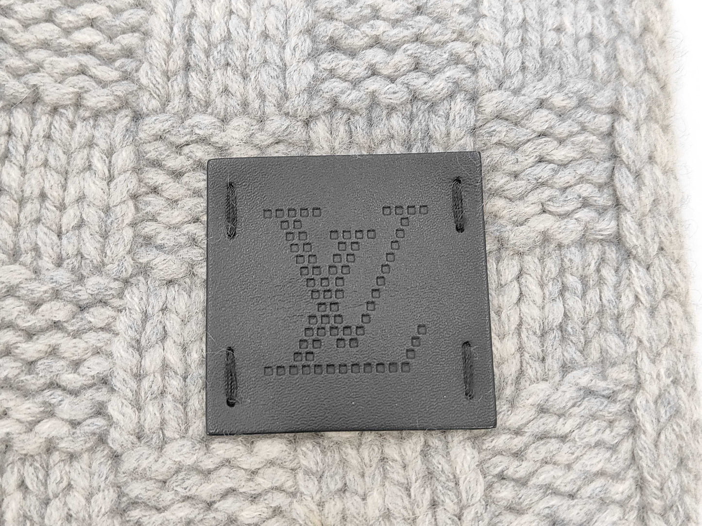 LOUIS VUITTON Echarpe Helsinki Scarf