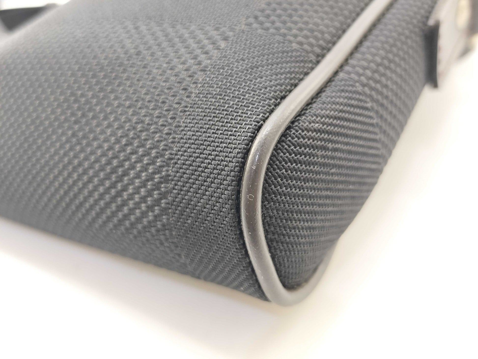 LOUIS VUITTON Damier Geant Louis Vuitton LOUIS VUITTON Damier Geant Mini Citadan Handbag