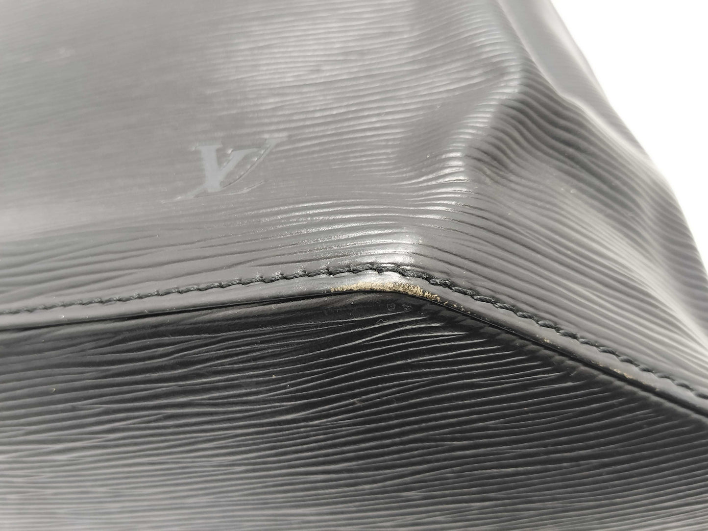 LOUIS VUITTON Epi Louis Vuitton Epi Shoulder Bag Sac Ado Noir Shoulder Bag