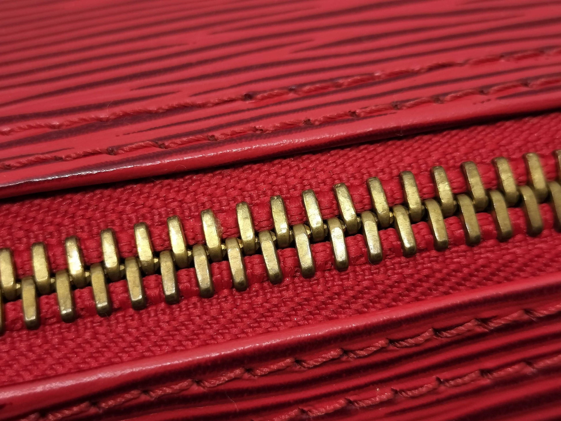 LOUIS VUITTON Epi Leather Red Keepall 45 Boston Bag with Padlock