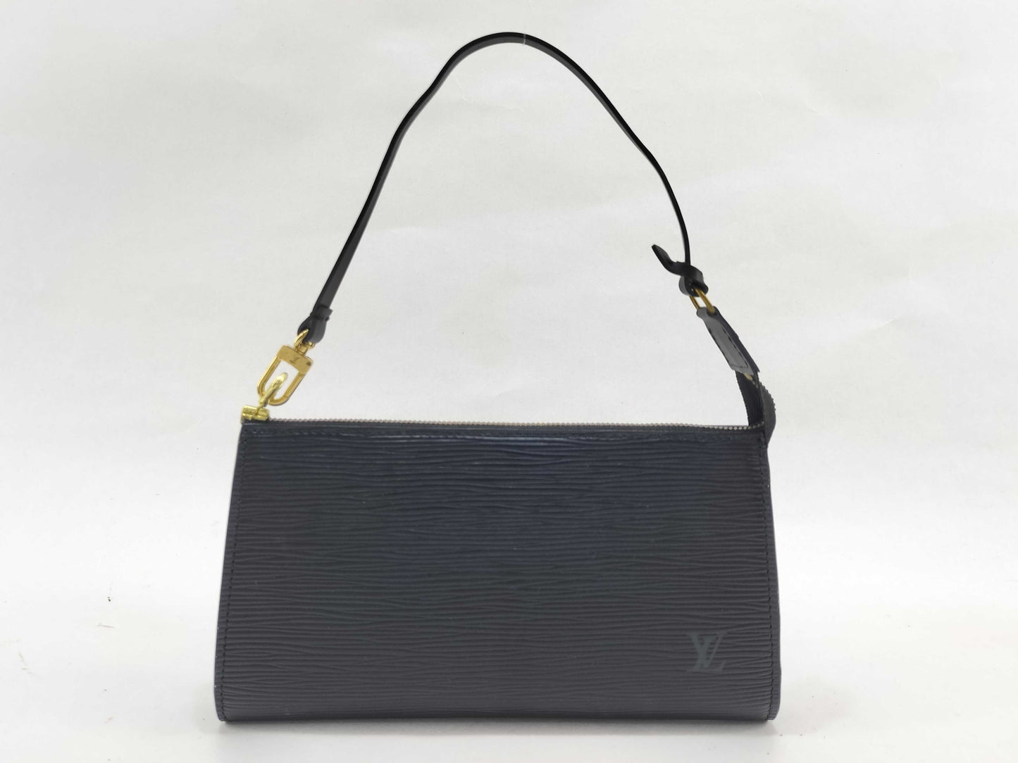 LOUIS VUITTON Epi Pochette Accessoires Black Pouch