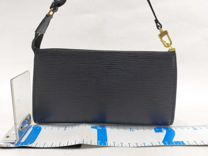 LOUIS VUITTON Epi Pochette Accessoires Black Pouch
