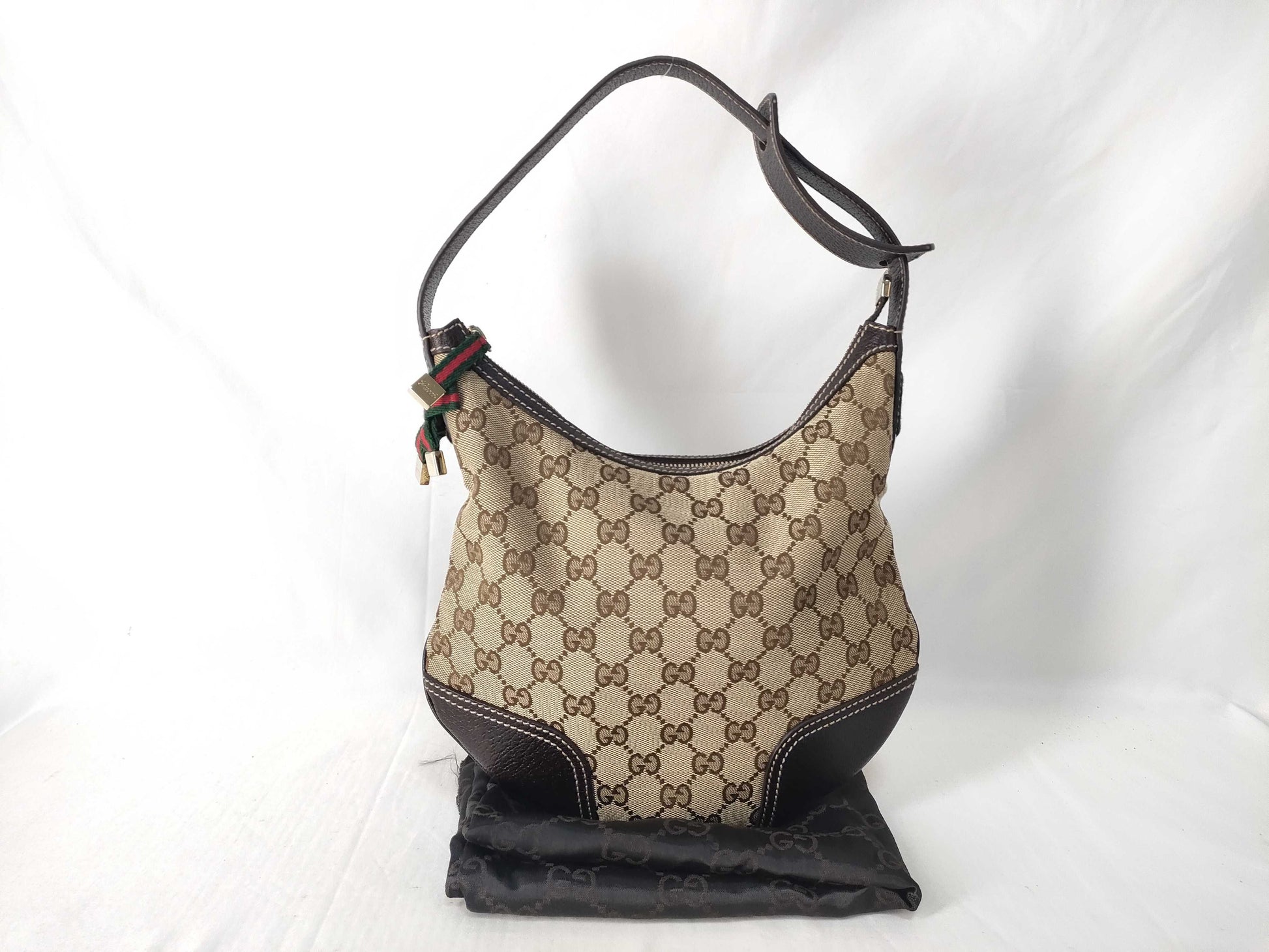GUCCI GG Canvas Sherry Line Ribbon One-Shoulder Bag with Pouch