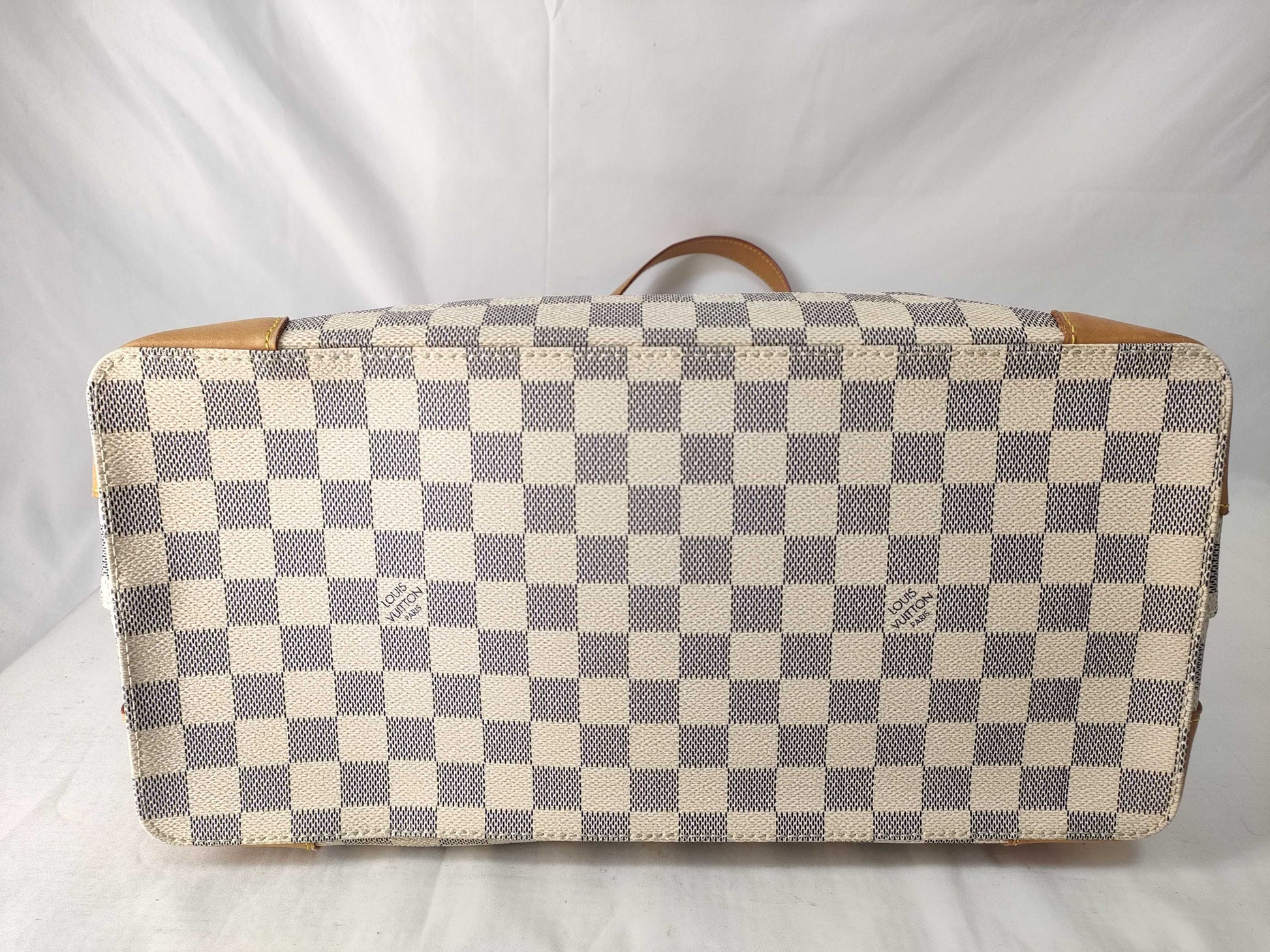 LOUIS VUITTON Damier Azur Hampstead MM Handbag