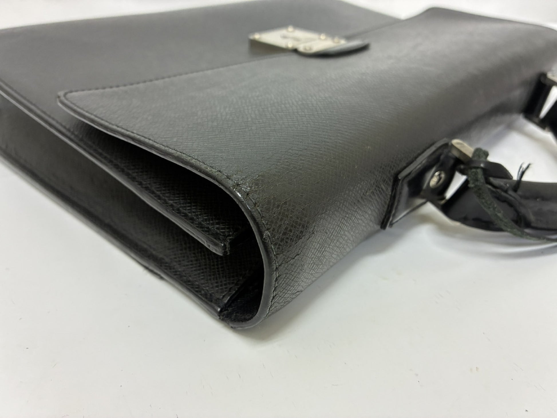 LOUIS VUITTON Robusto II M31042 Taiga/Ardoise Business Bag