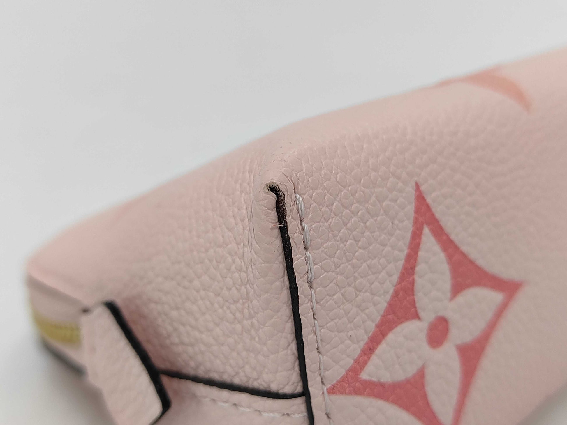 LOUIS VUITTON M80502 Cosmetic Pouch SR0261 Makeup Pouch