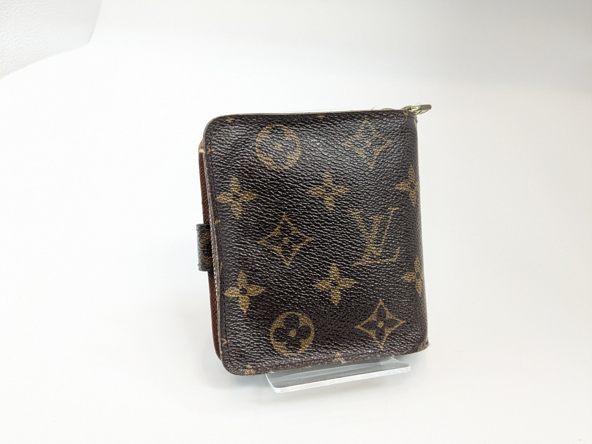 LOUIS VUITTON LV Monogram Compact Zip Wallet