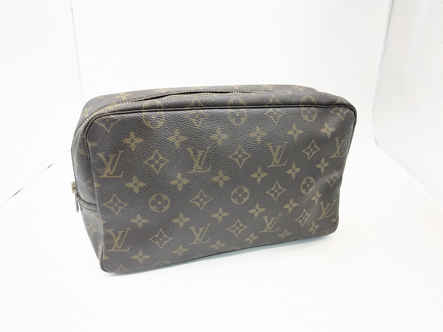LOUIS VUITTON M47522 Monogram Truss Toilette 28 Pouch