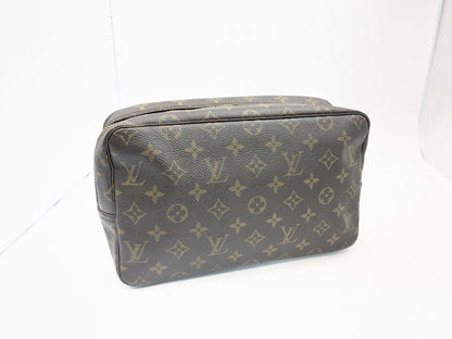 LOUIS VUITTON M47522 Monogram Truss Toilette 28 Pouch