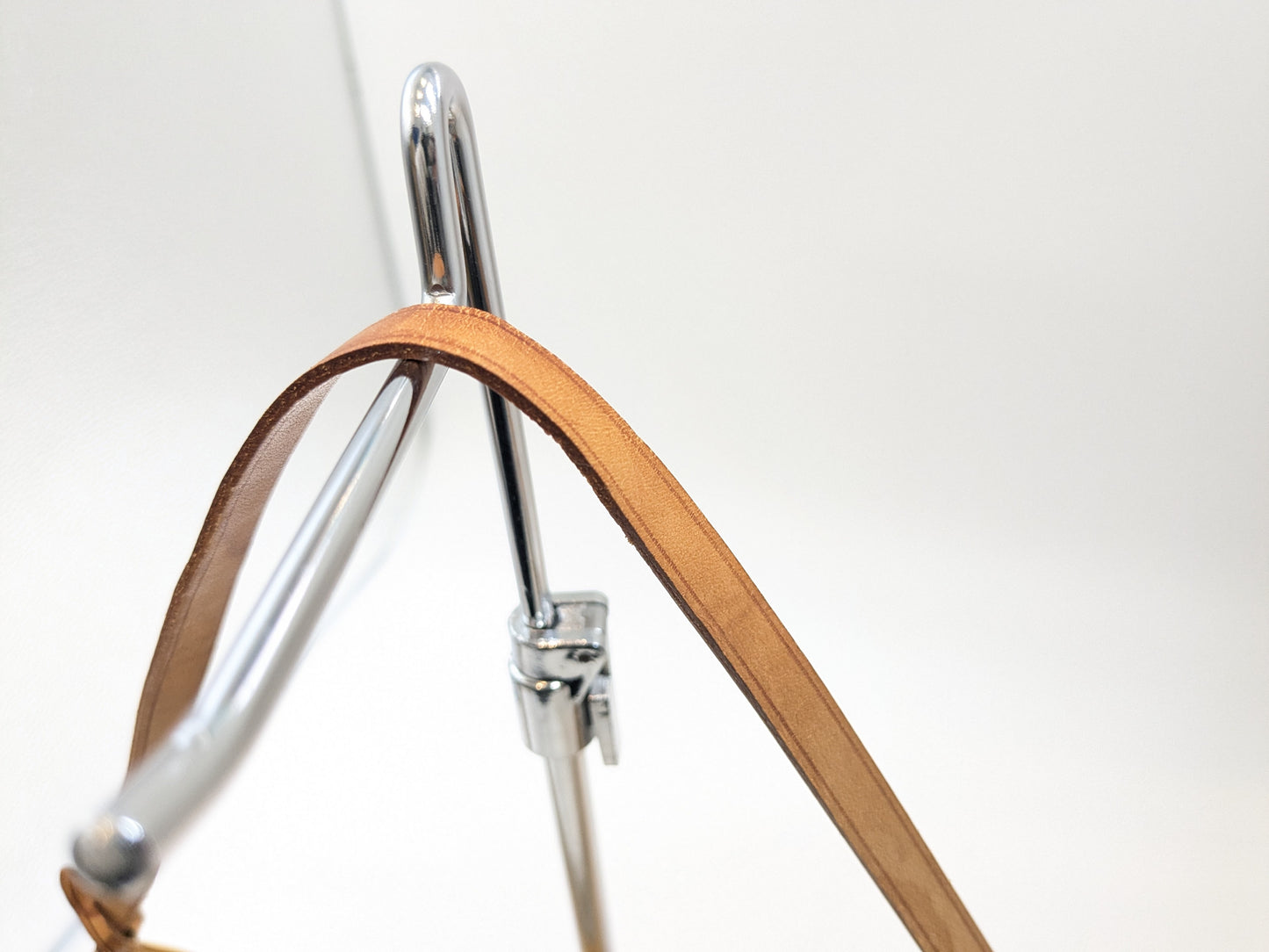 LOUIS VUITTON M91010 Vernis Lexington Beige VI0090 Handbag