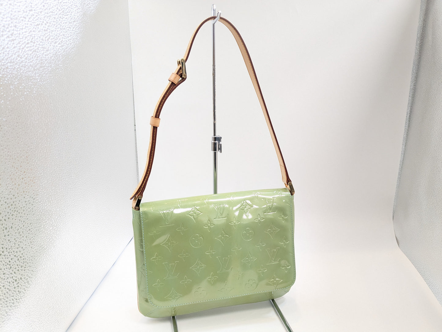 LOUIS VUITTON M91009 Vernis Thompson Street Blue Shoulder Bag BA0978