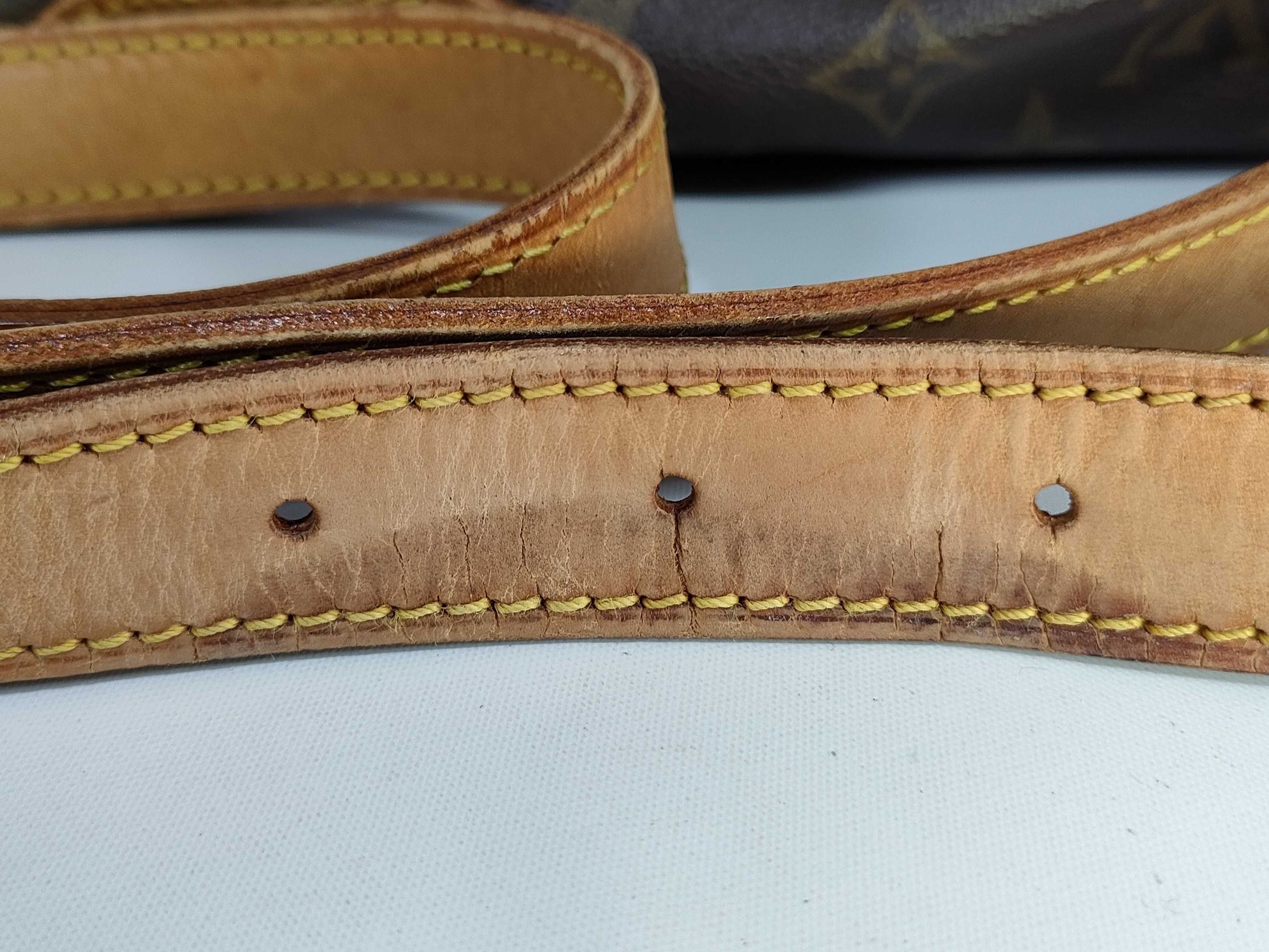 LOUIS VUITTON Monogram Saumur 30 Shoulder Bag 8907VI