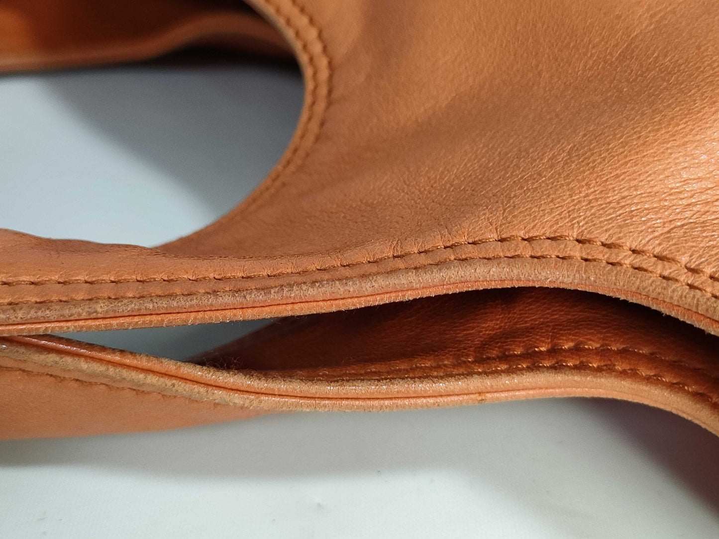 BOTTEGA VENETA Intrecciato Bucket Tote Bag