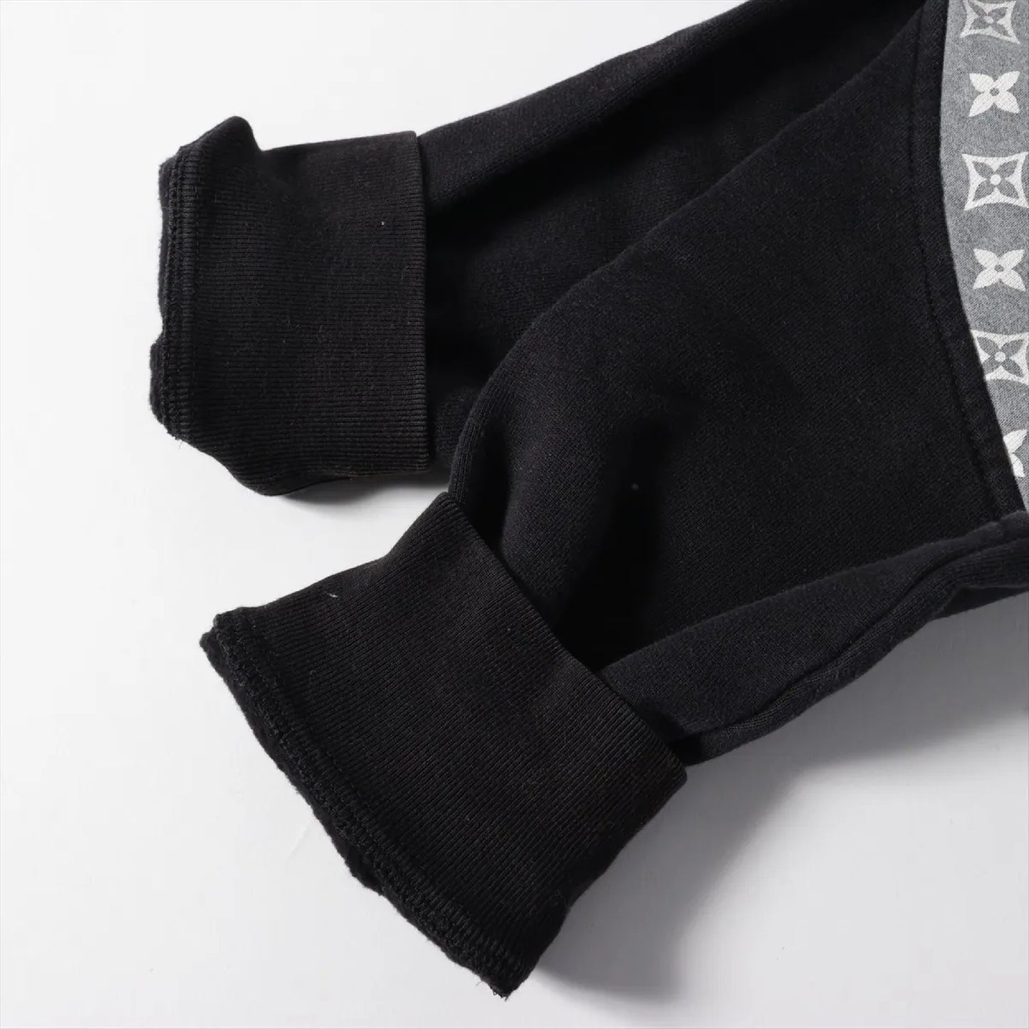 LOUIS VUITTON Monogram Parka L RM201M Top