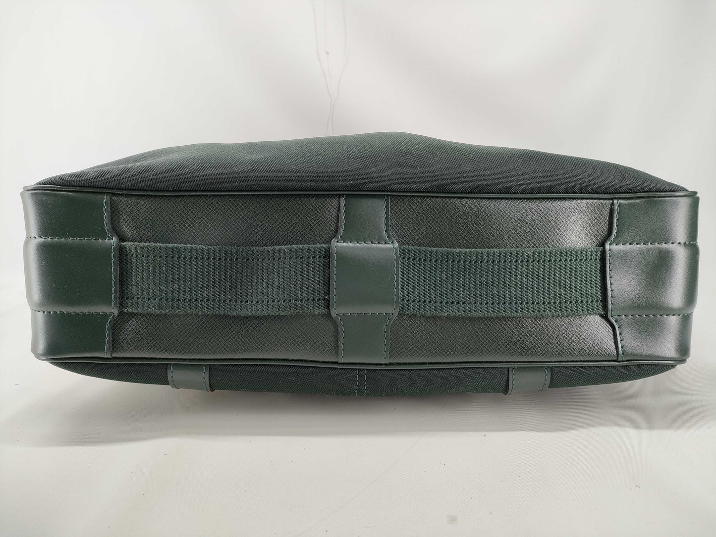 LOUIS VUITTON Taiga LV Taiga Del Sue Messenger Bag Shoulder Bag