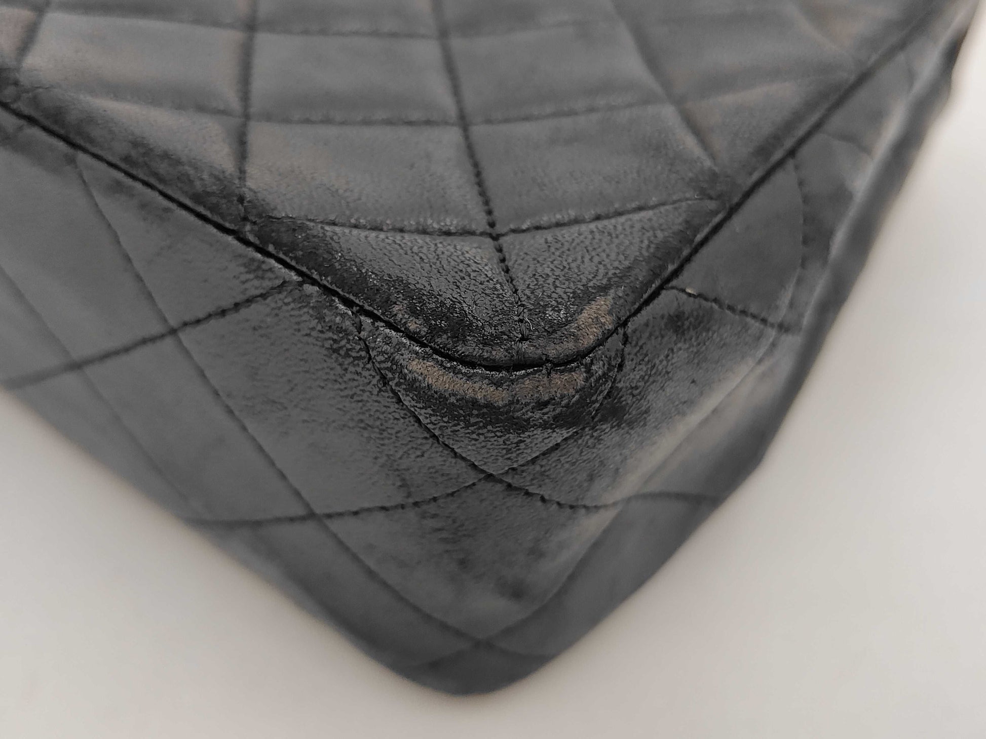 CHANEL CHANEL Matelasse 20 Lambskin Shoulder Bag