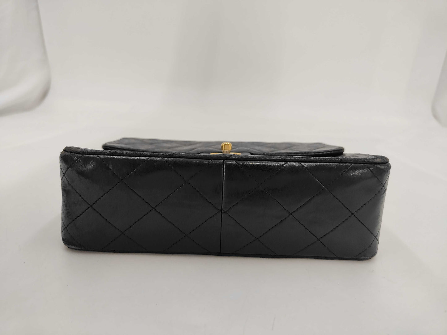 CHANEL CHANEL Matelasse 20 Lambskin Shoulder Bag