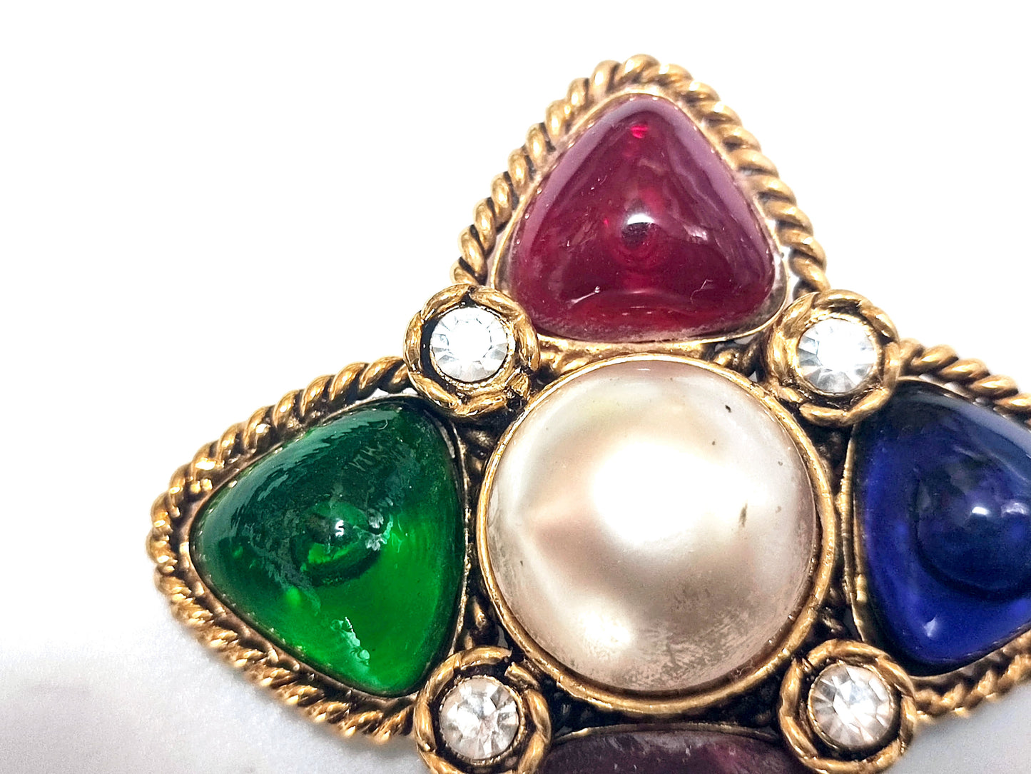 CHANEL Gripoir Rhinestone Pearl 23 Brooch