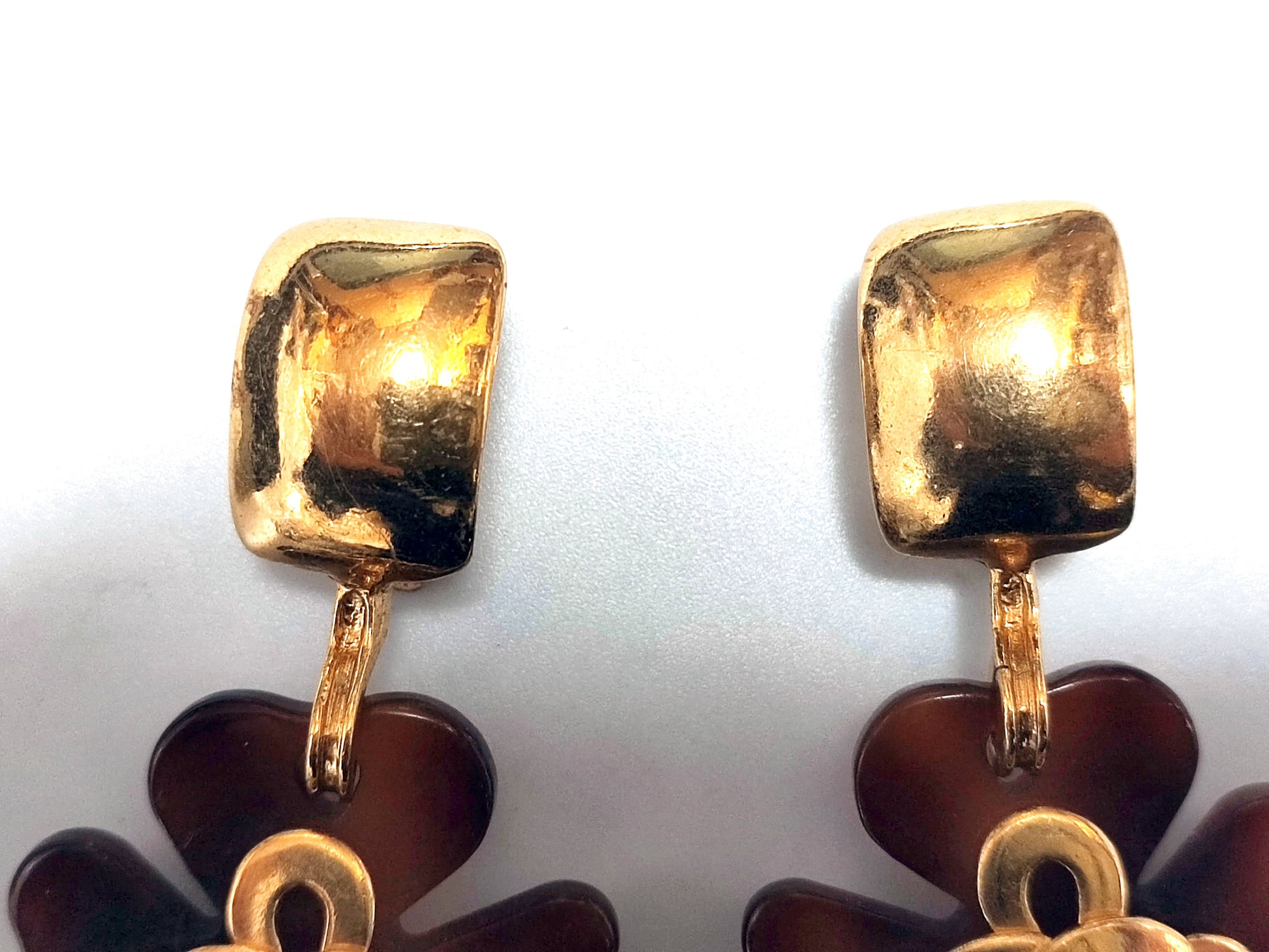 CHANEL Coco Mark Tortoiseshell Swing 95P Earrings