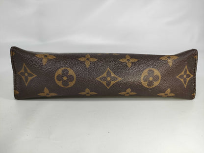LOUIS VUITTON Monogram Louis Vuitton Poche Toilette 19 Monogram Pouch M47544