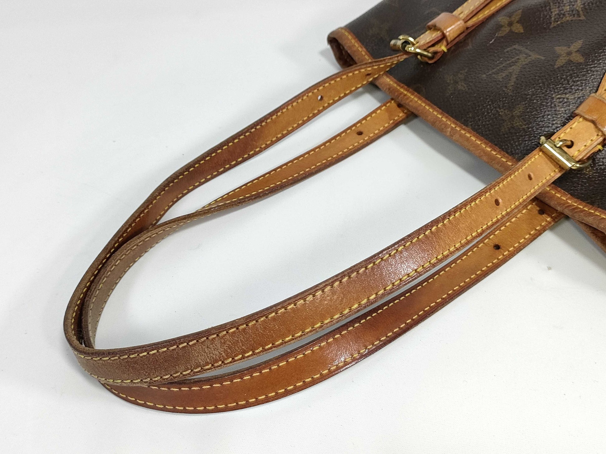 LOUIS VUITTON Monogram Louis Vuitton Bucket PM Monogram M42238 Handbag