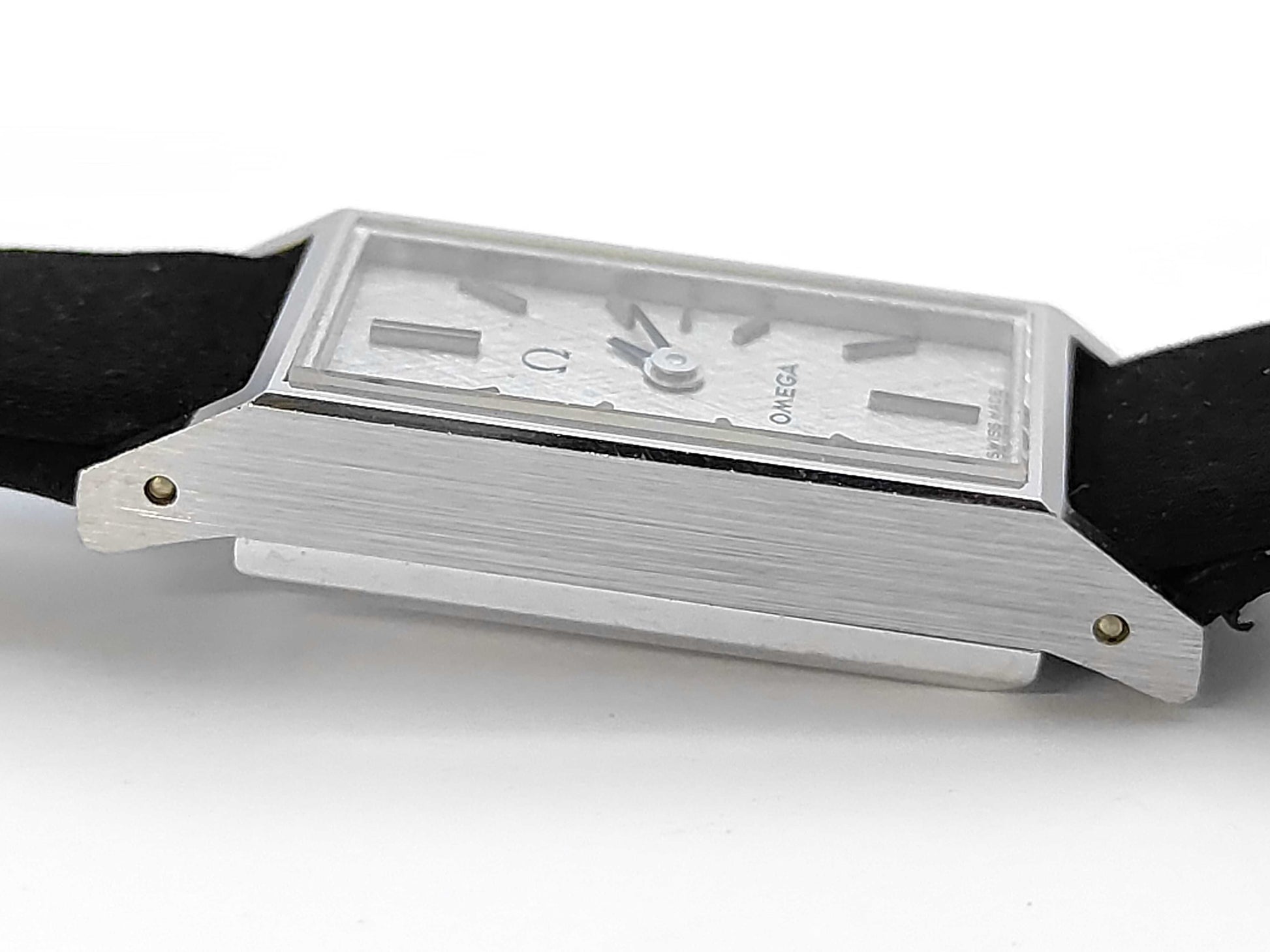 OMEGA Hand-wound K18 Women's Watch