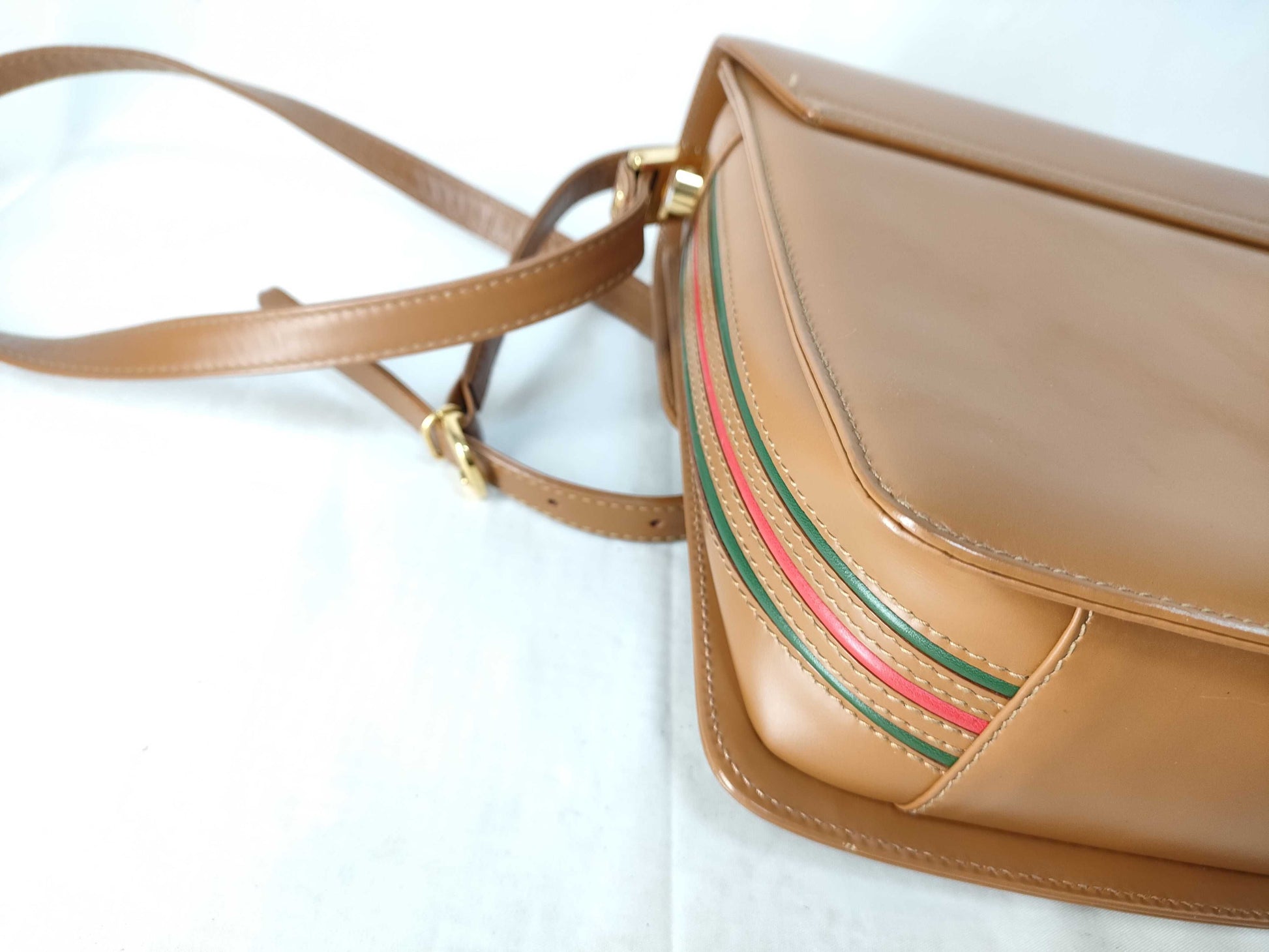 GUCCI Gucci All Leather Sherry Shoulder Bag