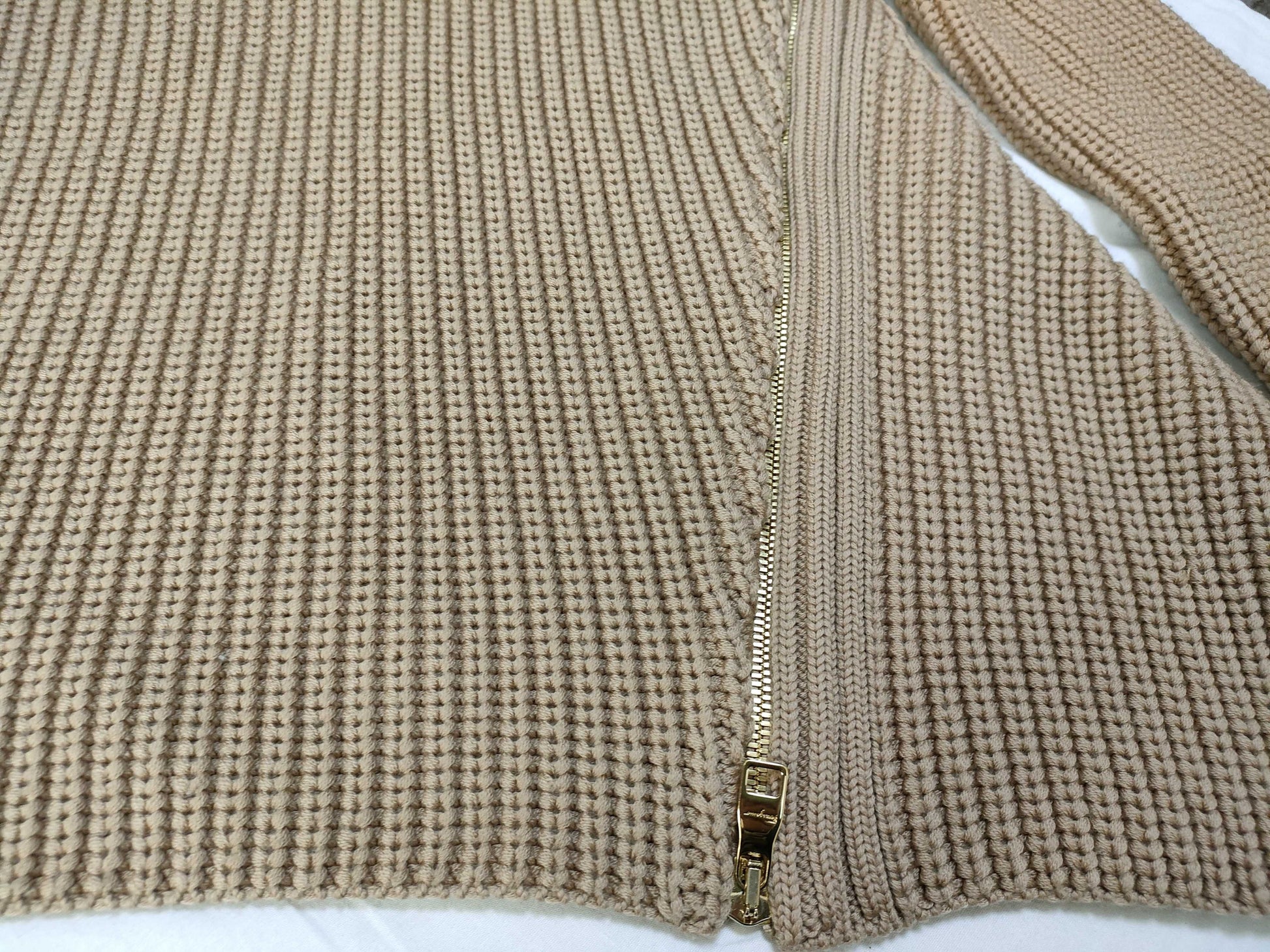 Salvatore Ferragamo knit beige wool top, size M